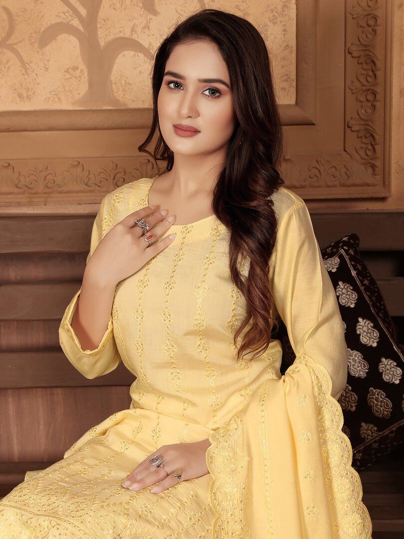 Step Into Fabulous with Yellow Chanderi Embroidered Suit Set image 3