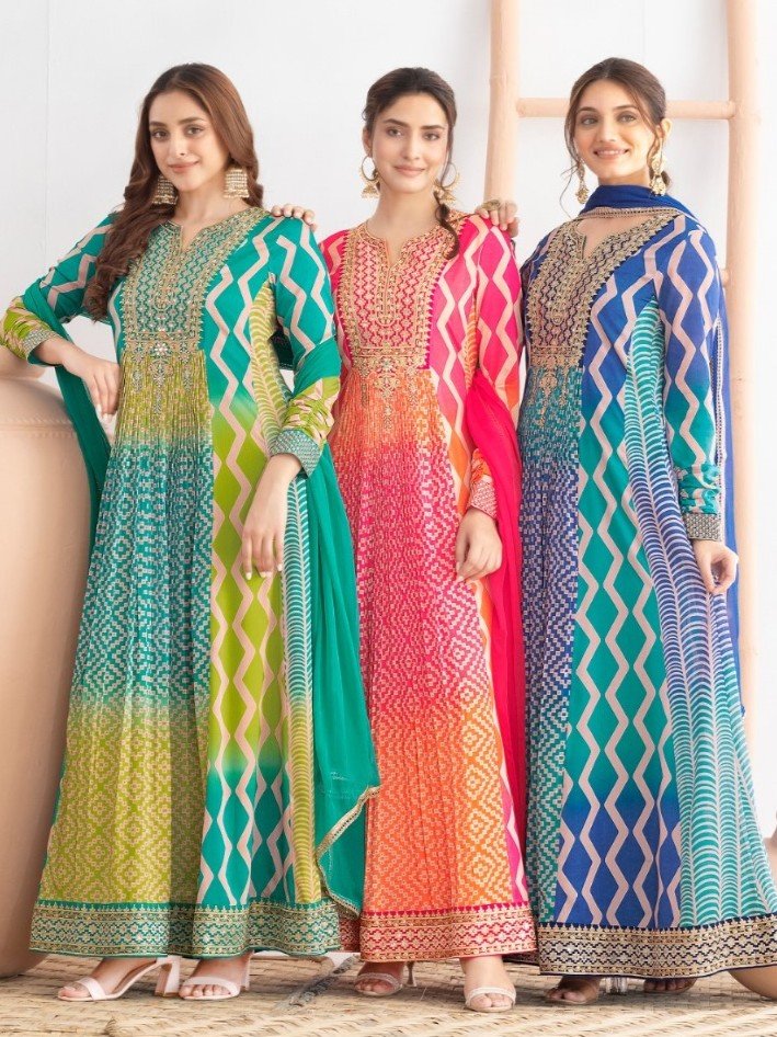 Step Into Elegance with Dual Colour Chinnon Anarkali Kurta With Chiffon Dupatta image 4