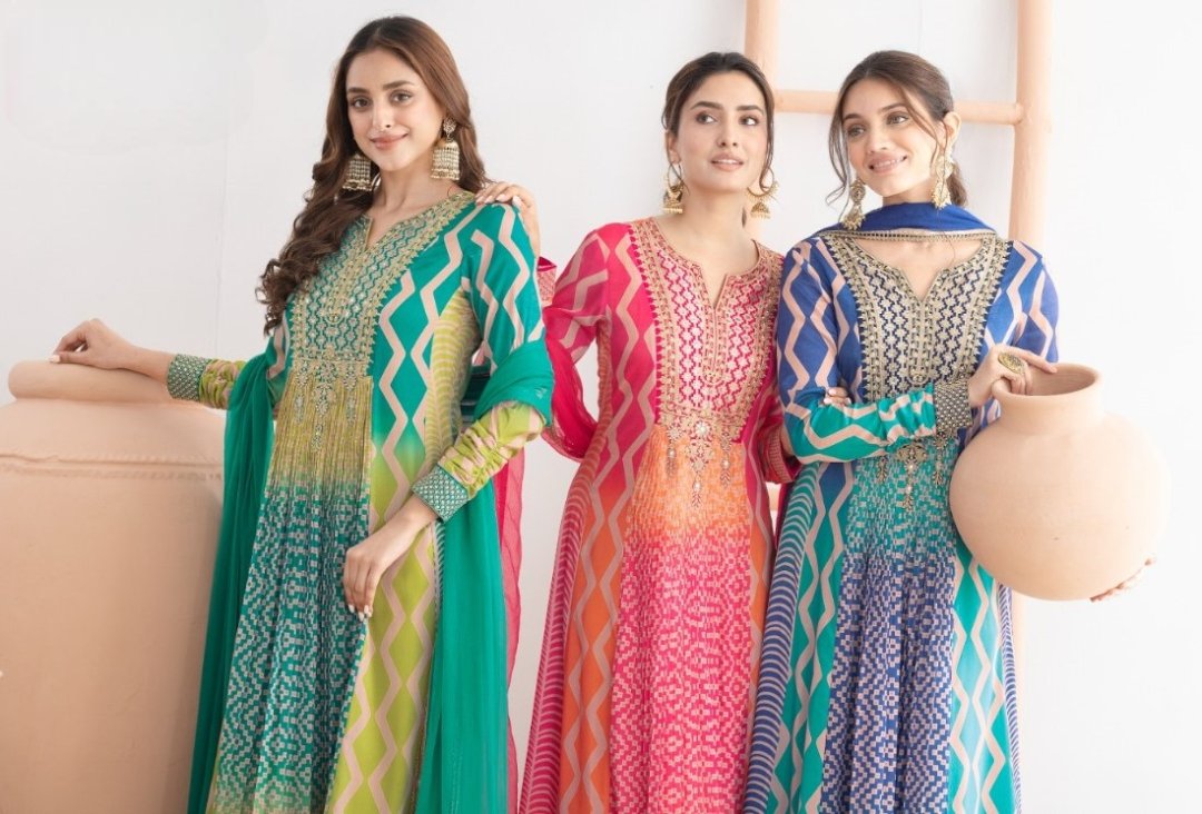 Step Into Elegance with Dual Colour Chinnon Anarkali Kurta With Chiffon Dupatta image 3