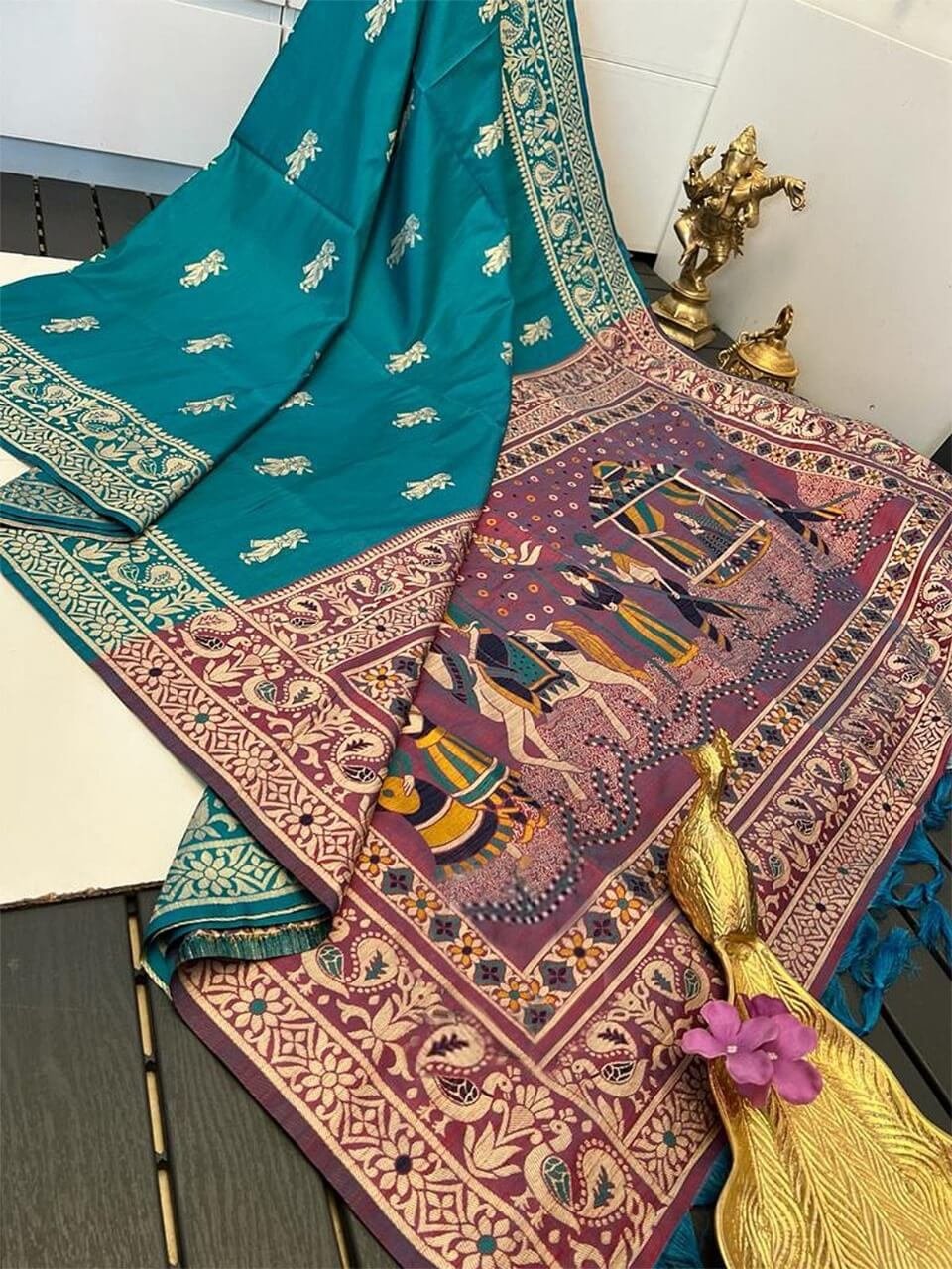 Time to Shine with Blue Raw Silk Saree With Contrast Pallu image 2