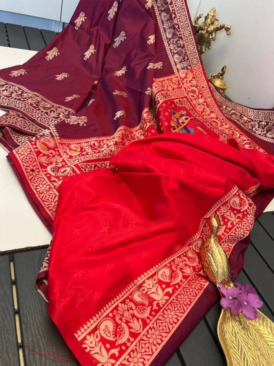 Refine Your Glow with Maroon Raw Silk Saree With Contrast Pallu image 2