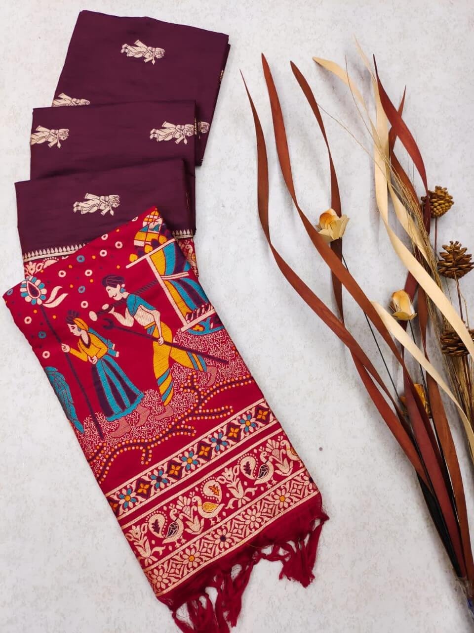 Refine Your Glow with Maroon Raw Silk Saree With Contrast Pallu image 3