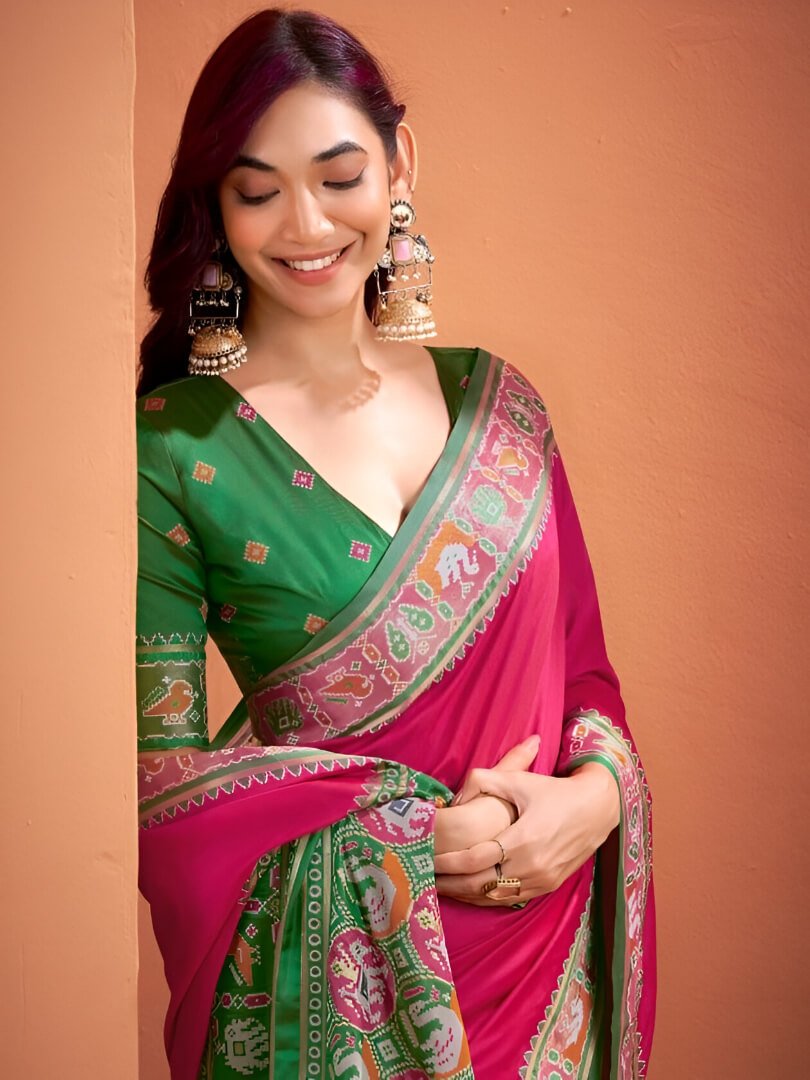 Turn Up the Glam with Magenta Pink Zari Woven Banarasi Patola Silk Saree image 4