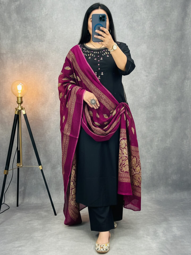 Black Cotton Kurti With Pant And Printed Mulmul Dupatta